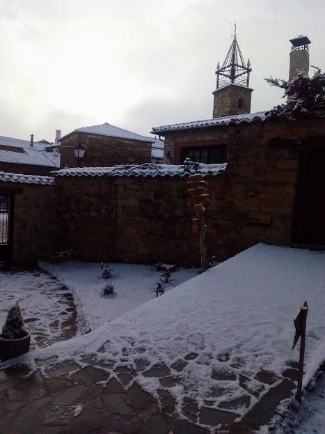 La Posada De Toribia Val De San Lorenzo Exterior photo