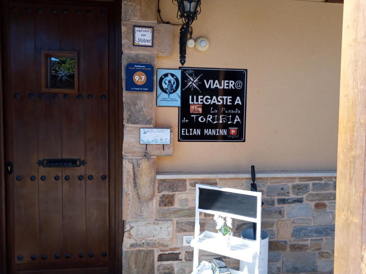 La Posada De Toribia Val De San Lorenzo Exterior photo